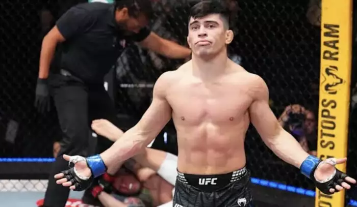 „Nemůžu uvěřit, kolik mi budou platit.“ UFC odměnilo rozjetého Vallejose před Procházkovou kartou