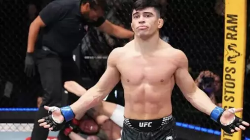 „Nemůžu uvěřit, kolik mi budou platit.“ UFC odměnilo rozjetého Vallejose před Procházkovou kartou