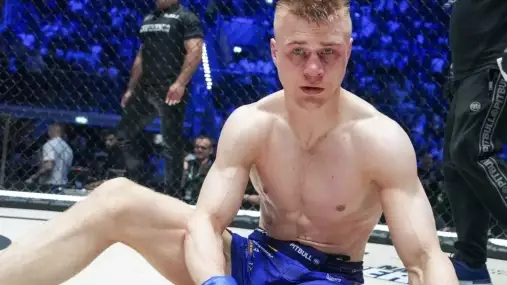 Návrat do lehké váhy Brichtovi nevyšel. Formela ho v Liberci udolal na body