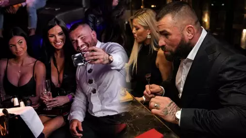 Staré video s Vémolou budí pozornost. Co o bílém prášku na stole skutečně víme?