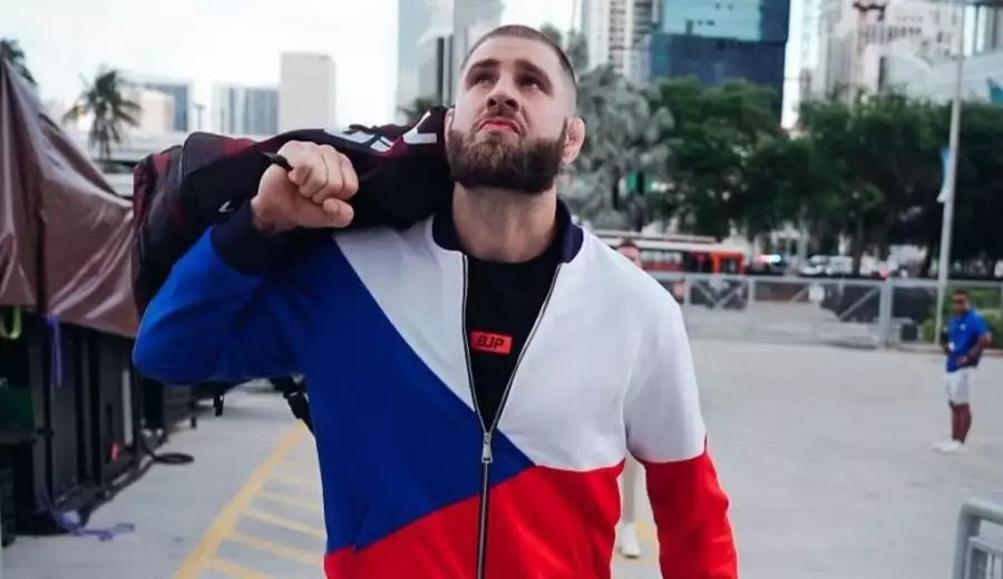 I přes porážku nejlépe placený. Procházka si z Miami odvezl pohádkovou výplatu