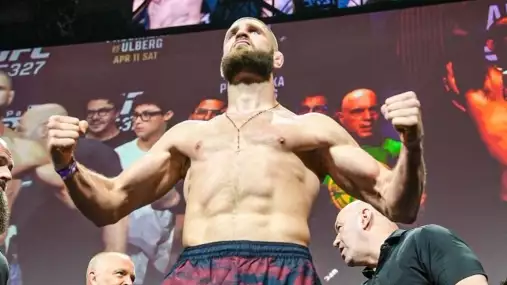 Je to tady! Procházka jde v Miami o titul UFC, nastavte budíky a sledujte přímý přenos