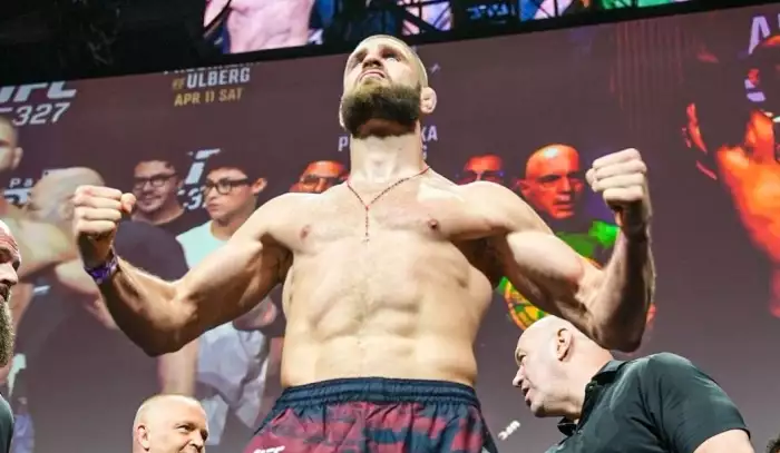 Je to tady! Procházka jde v Miami o titul UFC, nastavte budíky a sledujte přímý přenos