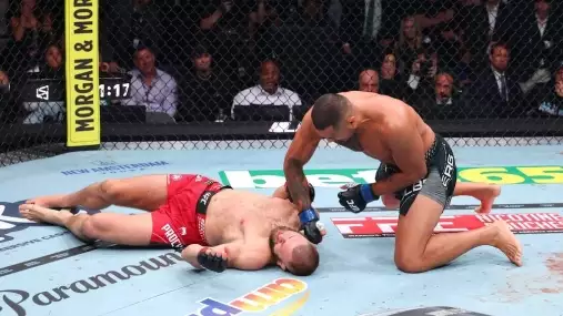 Nepřítel národa. Češi cupují Procházku za chybu ze soucitu