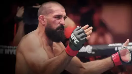 Pohádka se nekonala. Veterán UFC padl před domácími fanoušky a položil rukavice