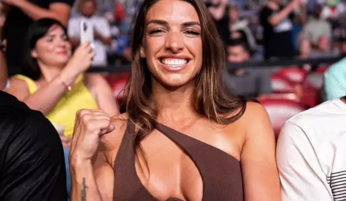 Mackenzie Dern v Praze zářila! Královna UFC si užila památky, kávu i hazard