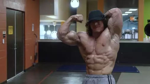 Fitness hvězda Sam Sulek řeší temnou stránku svalů: Nikdy si nepřipadáte dost dobří