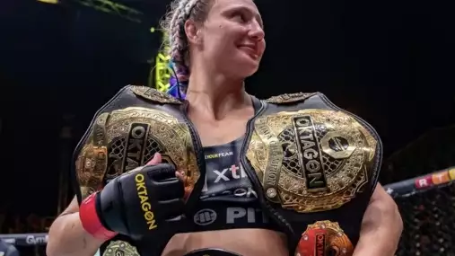 Dva pásy a možná sbohem. Novotný naznačil konec Szabové v OKTAGONu a cestu do UFC