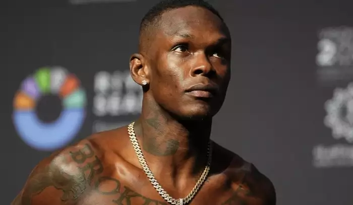 Adesanya po čtyřech porážkách mění všechno. Opustil slavný gym