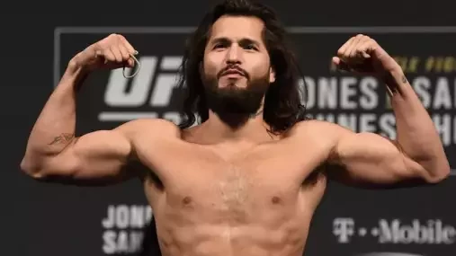 Důchodový status již neplatí, jsem zpátky! oznámil Masvidal. V merku má hned dva soupeře