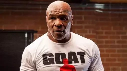 Mike Tyson: Bojové sporty se dělají pro peníze. A kdo říká opak, lže. Proto MMA zápasníci přechází k boxu