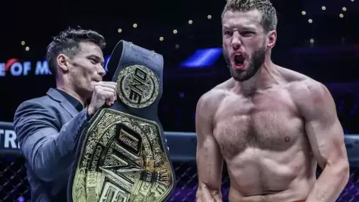 „Předveď show a vypadni.“ UFC čelí kritice za zacházení s hvězdami