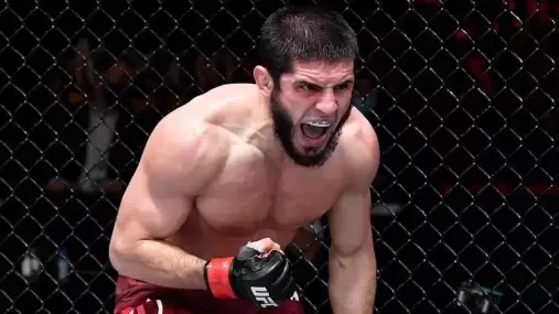 Překvapení pro UFC. Makhachev vypadá v nové váze neuvěřitelně