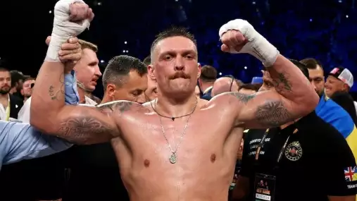 Ukrajinec před posledním tancem. Usyk vybírá mezi Wilderem a Jonesem